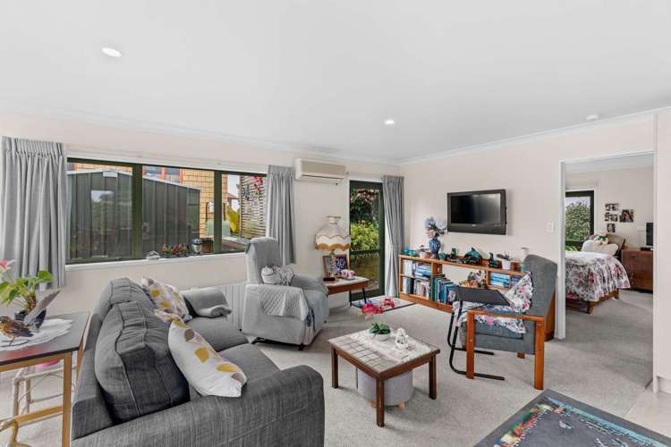 53 B Westhead Road Pollok_15