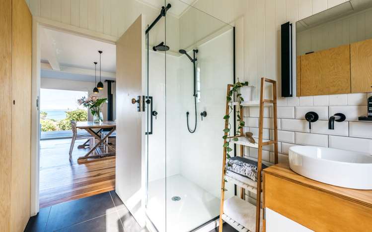 15 Alison Road Surfdale_15