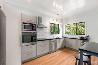 24 Miromiro Rd_1