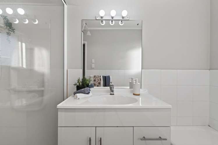 13 Grosmont Terrace Brookfield_11