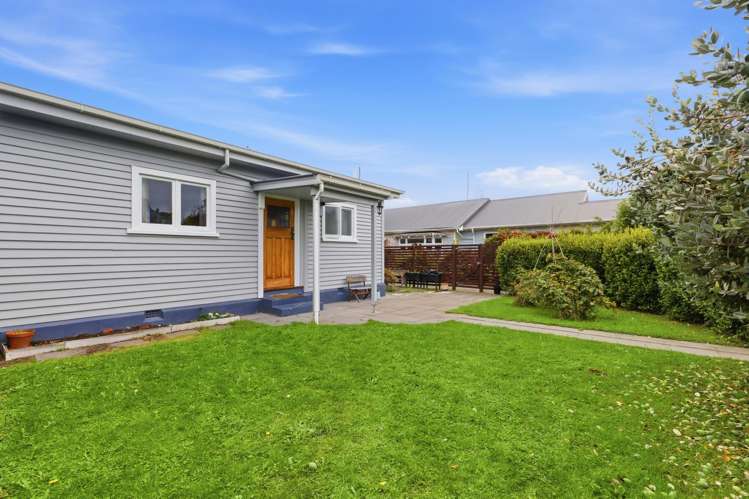 24 Birdwood Avenue Beckenham_19