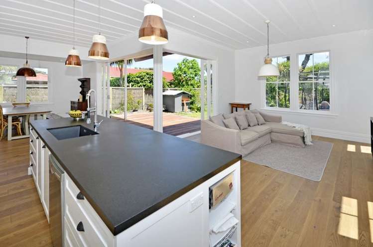 28 Mozeley Avenue Devonport_5