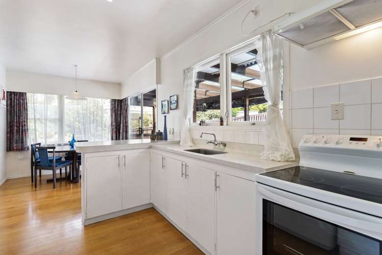 16 La Trobe Street Pakuranga Heights_5