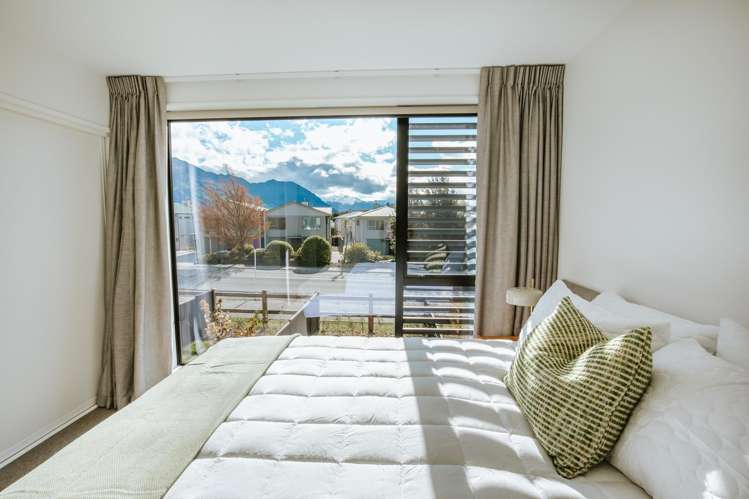 5 Rowley Place Wanaka_11