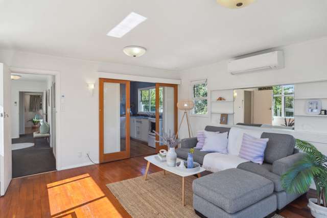 44 Menin Road Raumati South_4