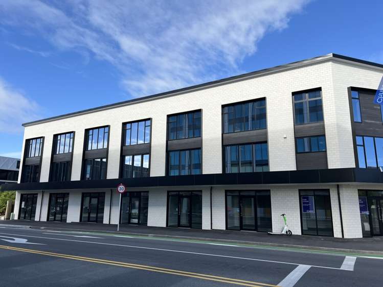 835 Colombo Street_0