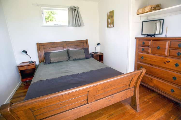 8 Braemar Avenue Coopers Beach_12