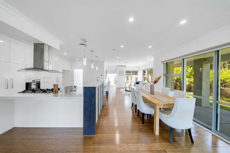 731 Redoubt Road Flat Bush_14