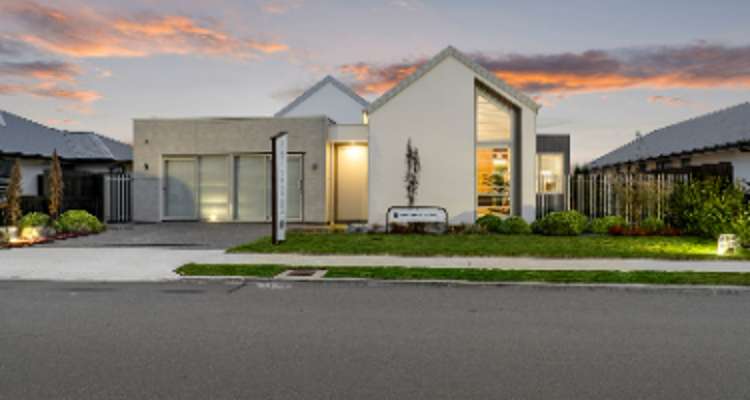 90 Southfield Drive_0