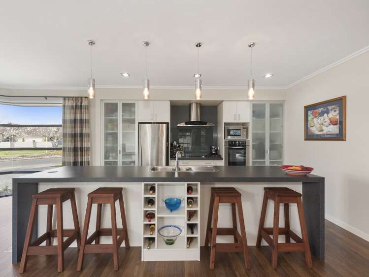 1 Somerton Drive Huntington_5