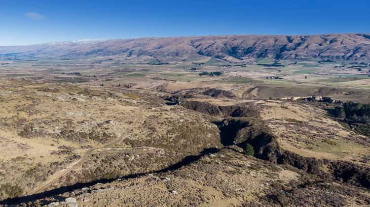 715 Hyde-Macraes Road Hyde_23