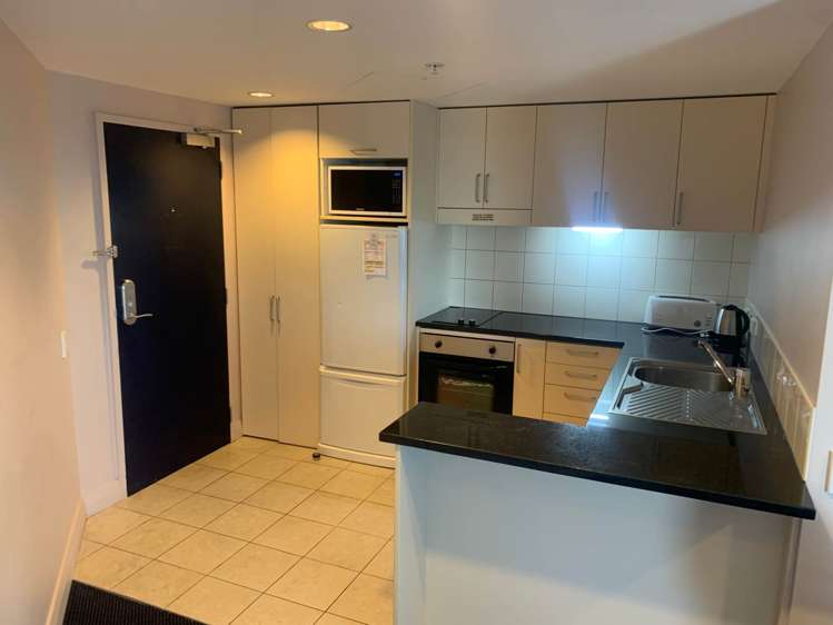 708/9-17 Byron Avenue Takapuna_7