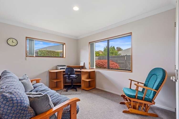 2 Burnt Oak Drive Pyes Pa_14