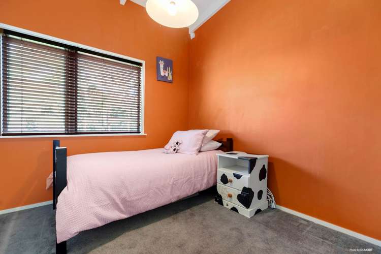 10 Kauri Road Birkenhead_12