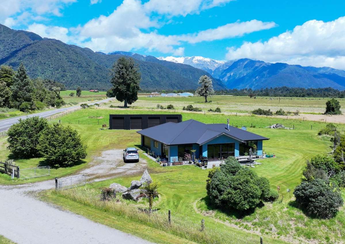 2328A Arthurs Road_0