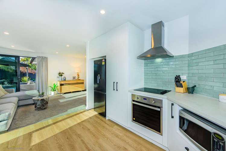 2/32 Anglesea Avenue Parklands_8