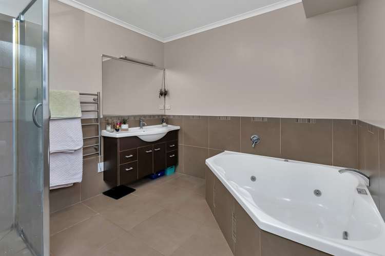 18 Conifer Grove Kamo_8