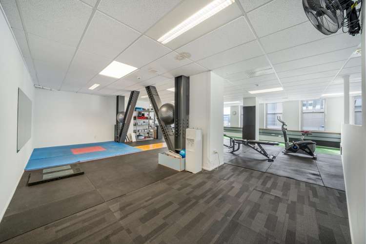 8/92 Queens Drive Hutt Central_20