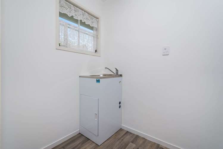 23 Weetman Drive Browns Bay_14