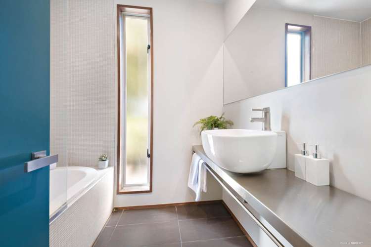 8a Wairata Place Te Atatu South_12