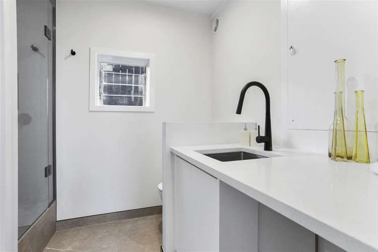 1/237 Rangatira Road Beach Haven_11