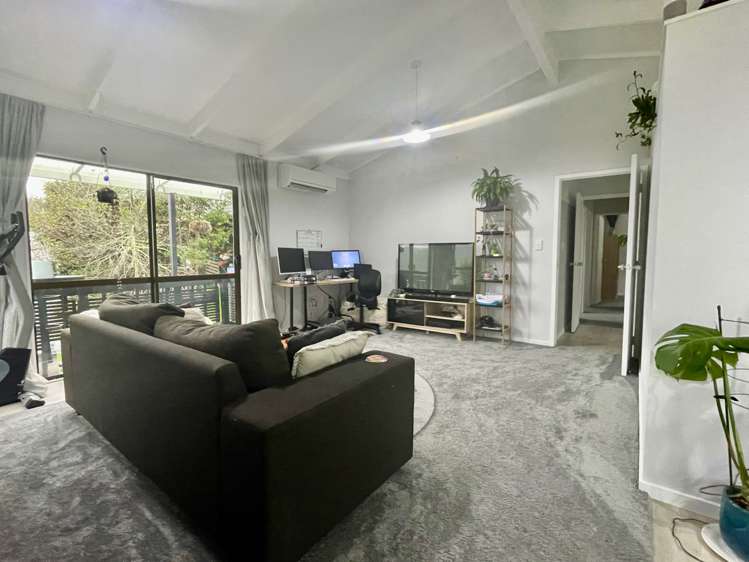 24b Tikorangi Place Morningside_8