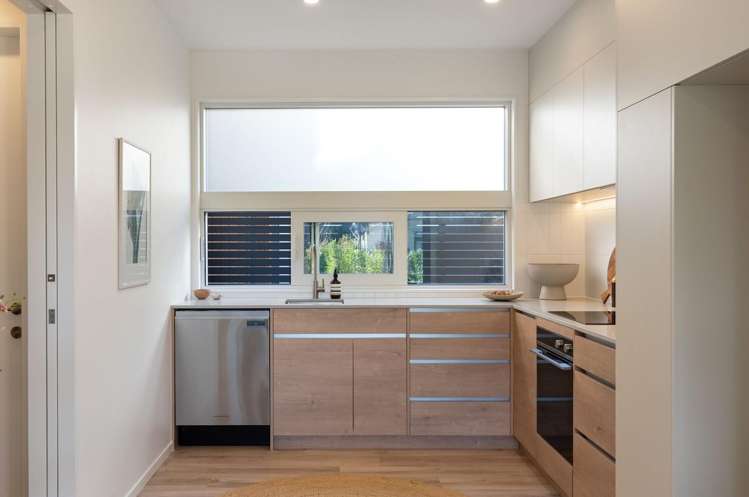 19A Puriri Street Eastbourne_9