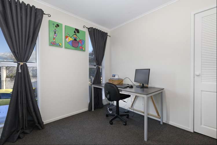 110 Coopers Road Gate Pa_16