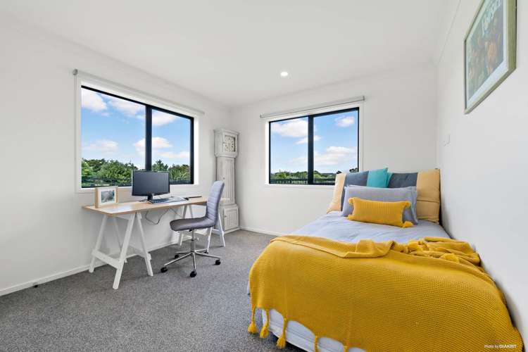 125 Wharf Road Clarks Beach_16