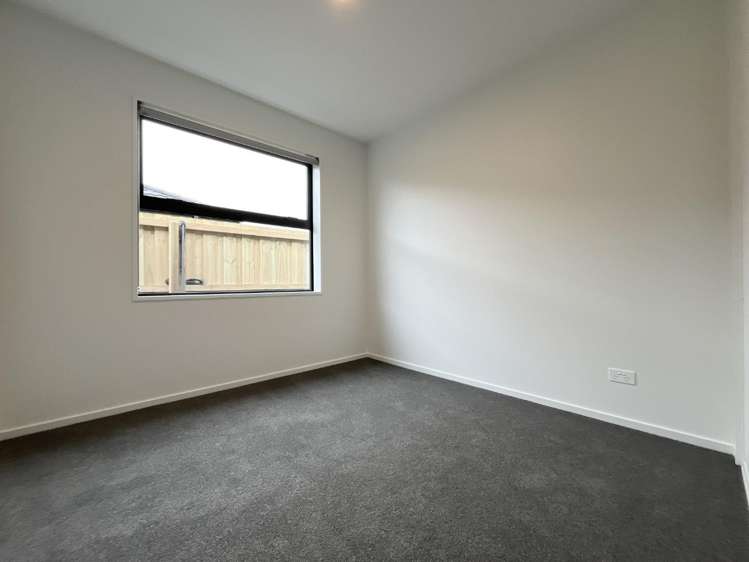 26 Accadia Drive 11103_9
