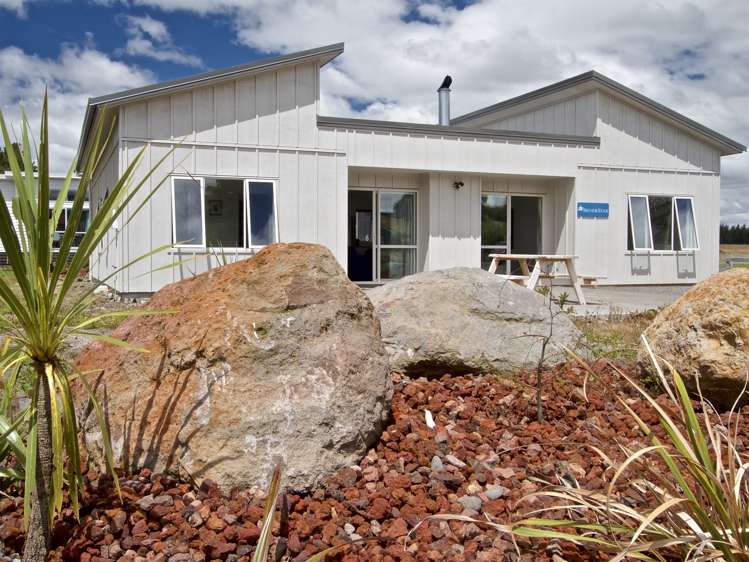 1 Wineberry Lane Ohakune_16