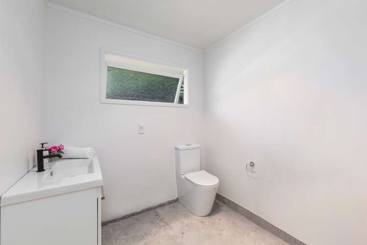 1/9 Selwyn Avenue Glen Eden_12