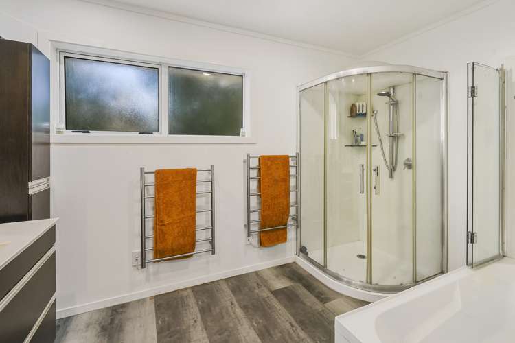 102 Lawrence Crescent Hillpark_11