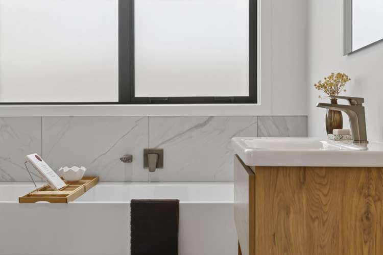 49 Magnum Drive Cromwell_12