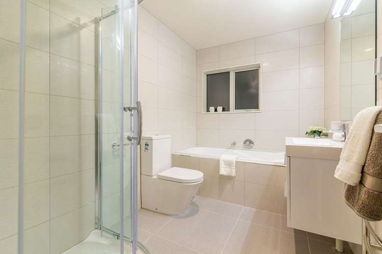 61a Tirimoana Road Te Atatu South_17