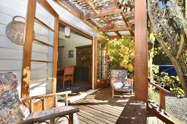 2 Clifton Avenue Carterton_14