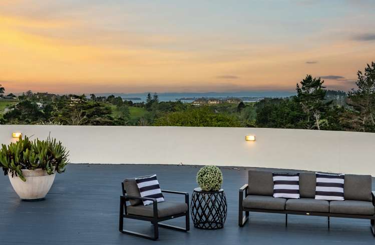 384 Whitford Road Whitford_15