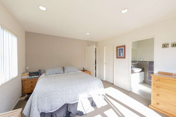 4 Crannog Fen Wattle Downs_7