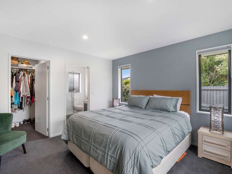 92 Sunline Avenue Lincoln_14