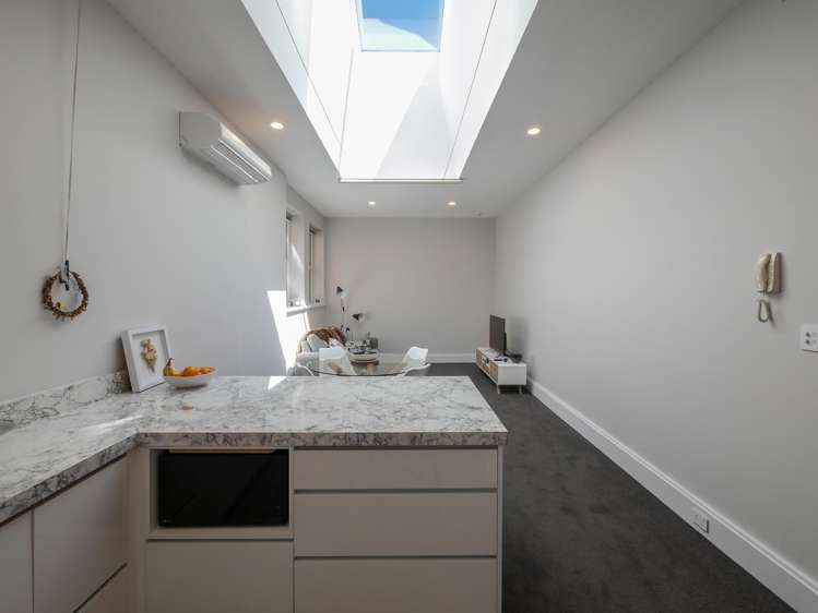 8/30 Dowling Street_5