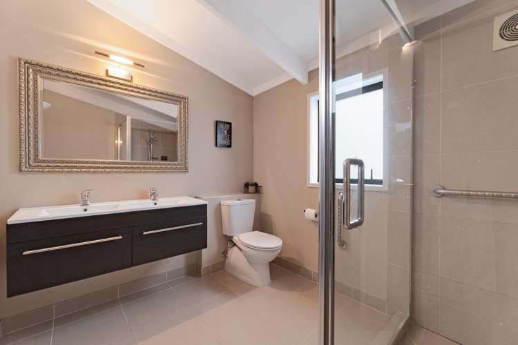 30 Manuwai Drive Matua_15