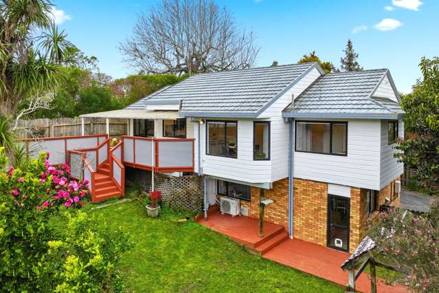 Convenient Howick Living - Must Sell!