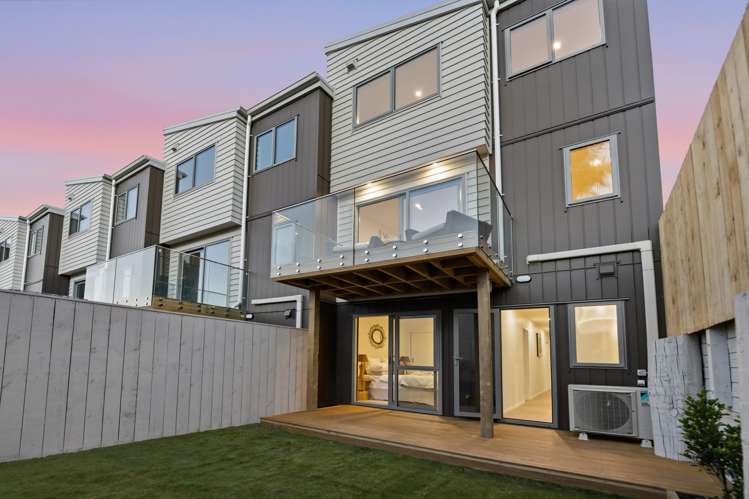72 & 74 Sycamore Drive Sunnynook_22