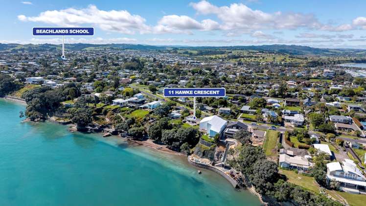 11 Hawke Crescent Beachlands_6