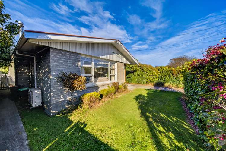 18A Coopers Road Dallington_19