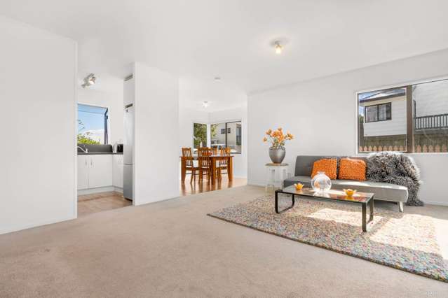 1/15 Coubray Place Botany Downs_1