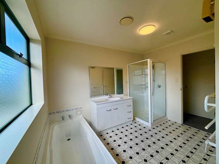 4 Francis Skinner Place Orewa_7