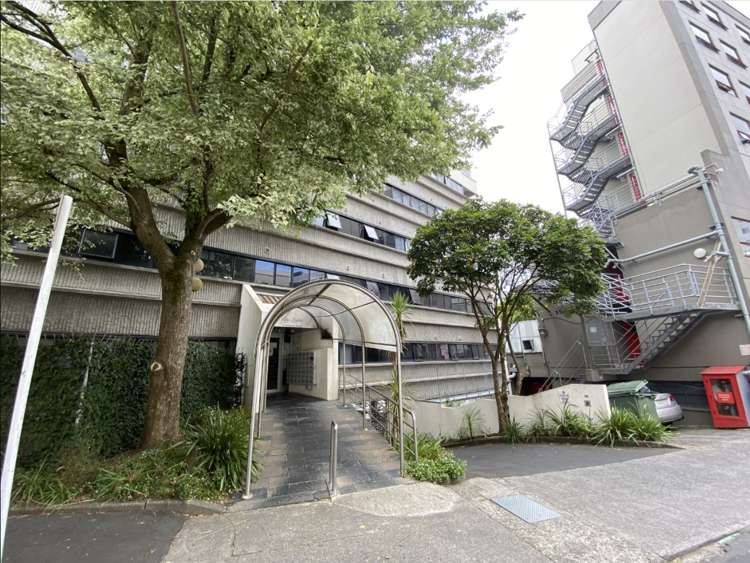 3F/16 Liverpool Street 10015_11