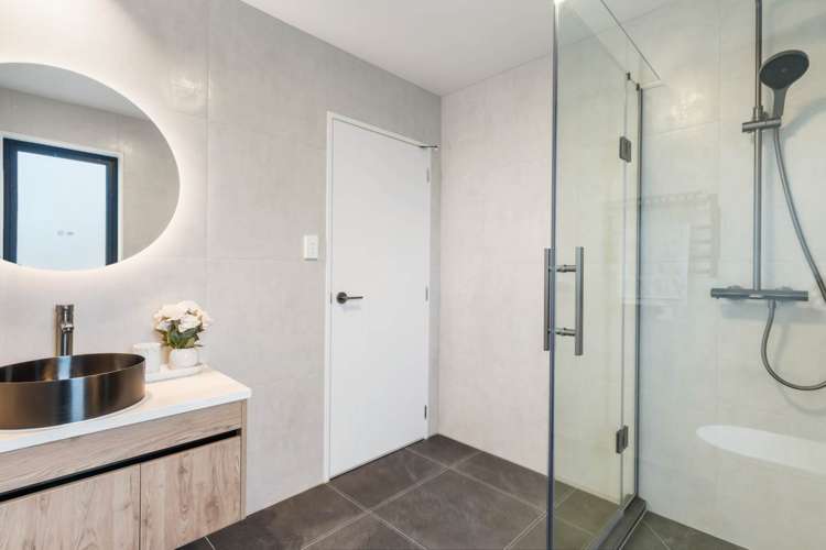 1C Altair Place Windsor Park_7