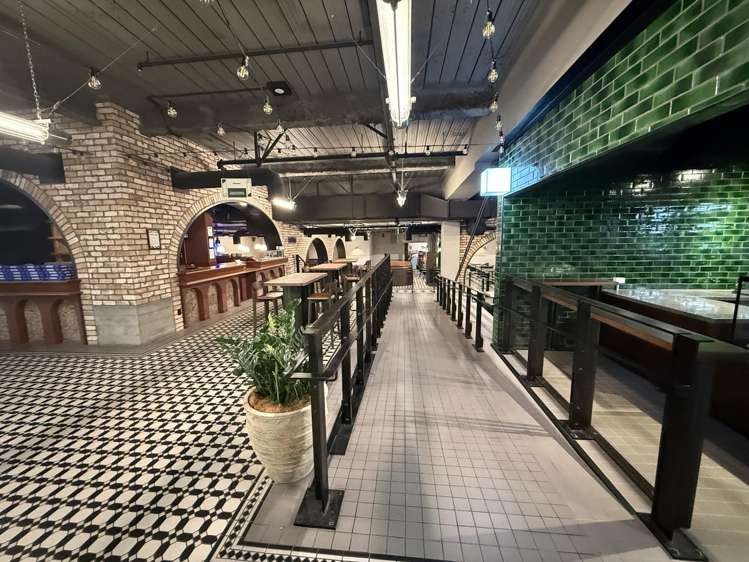 T18/1 Willis Street Wellington Central_6